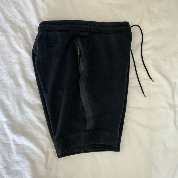 Nike Athletic Sweatshorts - Picture 4 of 4